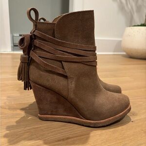 Splendid brown wedge bootie. Sz 7.5 worn 2x.